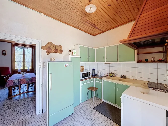 20KM North Angouleme Charming Charentaise House with Outbuildings photo 5