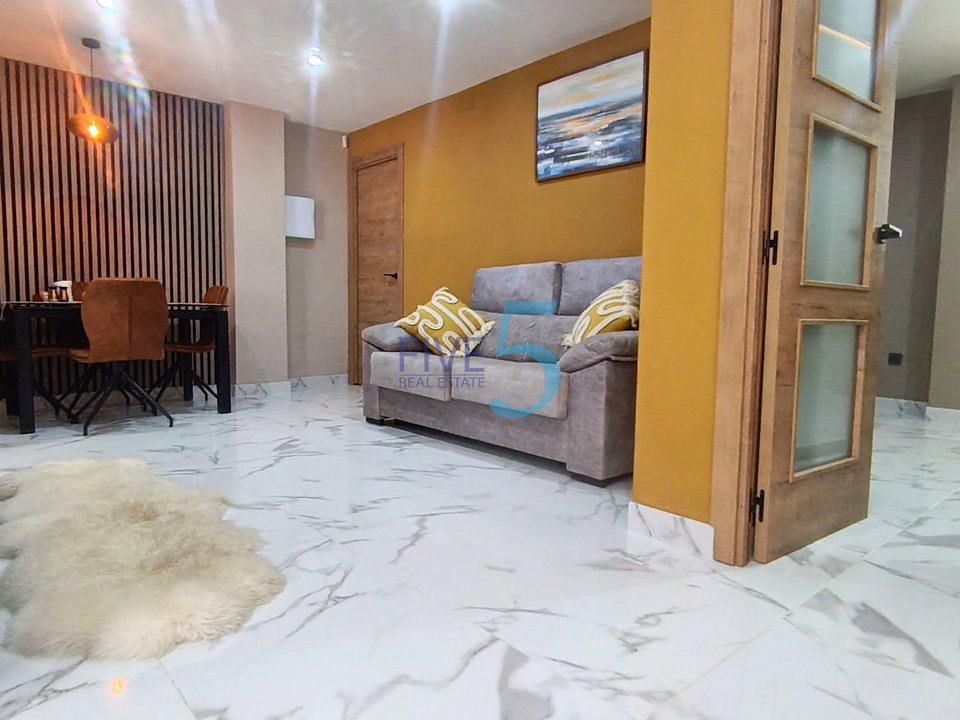 5 Real Estate photo 2