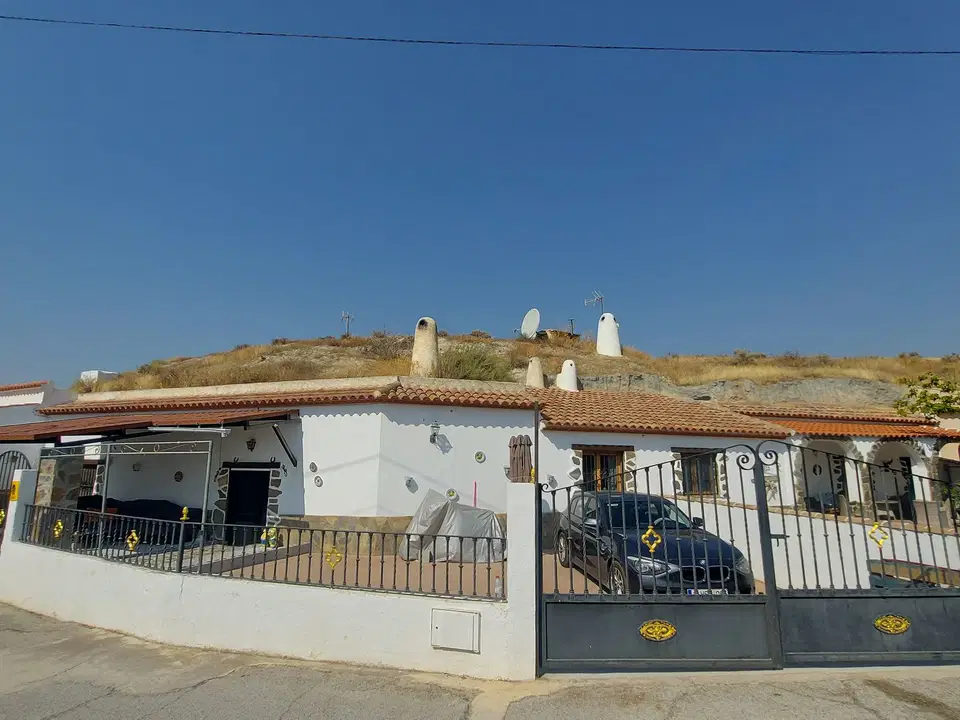 Cave house in Castillejar, Granada