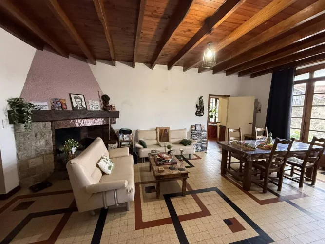 Large Béarnaise House with Outbuildings and 2 Hectares of Land photo 4