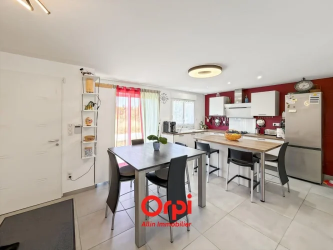 Recent House in Villebret photo 5
