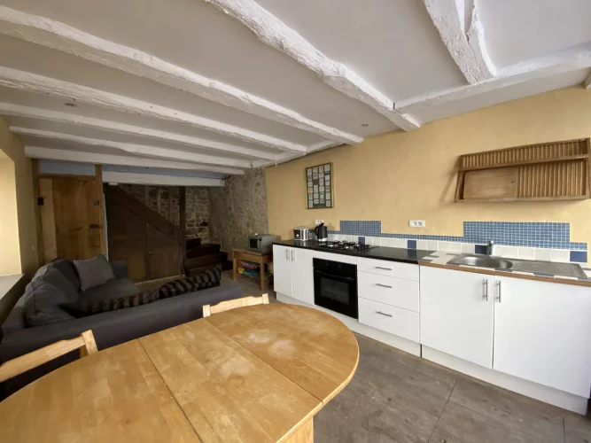 Lovely Townhouse in the Centre of Le Dorat, Walking Distance from the Shops photo 4