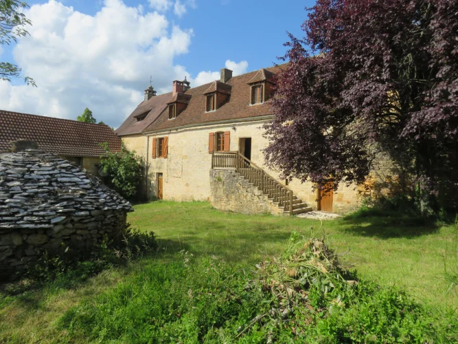 Old House (18th Century) (Made of Stone), in a Closed Courtyard photo 4
