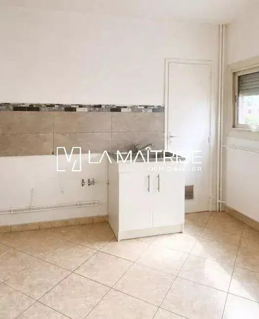 Apartment for sale in Marseille 15ème arrondissement — 3 bedrooms, 72 m² photo 5