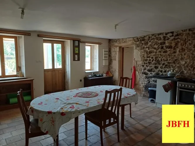 Semi-Detached Stone and Tiled Property(120 sqm) Renovated in 2005, Situated in a Hamlet, in the photo 2