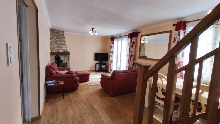 Morbihan, Locmalo, Detached Four Bedroom Property with Integral Garage and Cellar photo 4