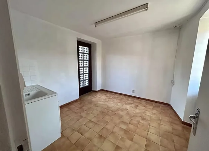 Detached Stone and Tiled Property(66.76 sqm), Situated in a Village not Far from the Shops, in the photo 5