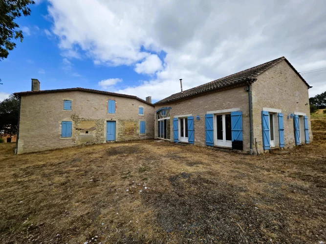 Renovation Opportunity Near Monségur photo 2