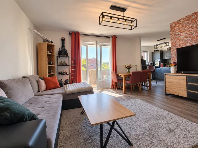 Three-Room Apartment – 66.57 m² – Balcony, Garage and Cellar
