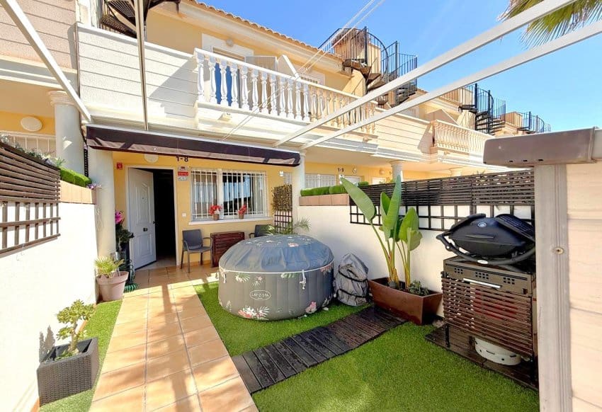 Townhouse for sale in Lomas de Cabo Roig - Los Dolses, Orihuela, Alicante