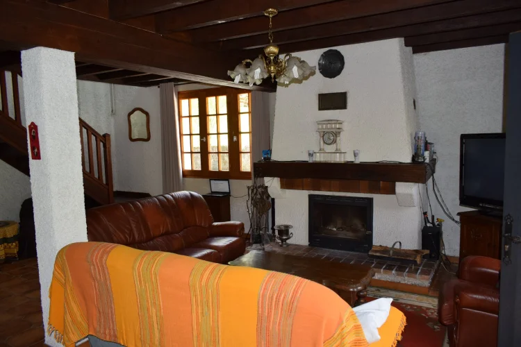 Detached House with Appartment and Land photo 4