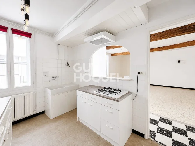 House with 4 Rooms, 101 m² photo 2