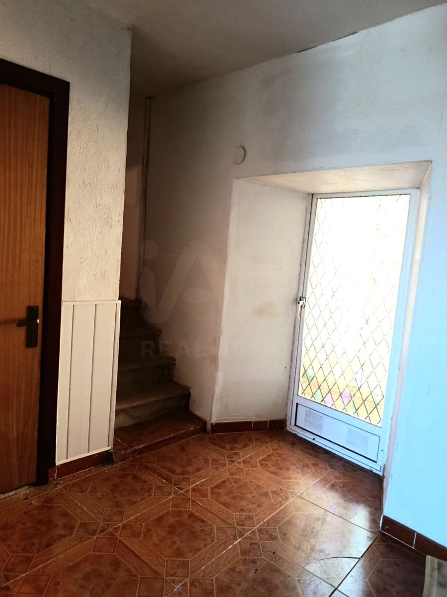 Townhouse for sale in Val de San Lorenzo, León photo 3