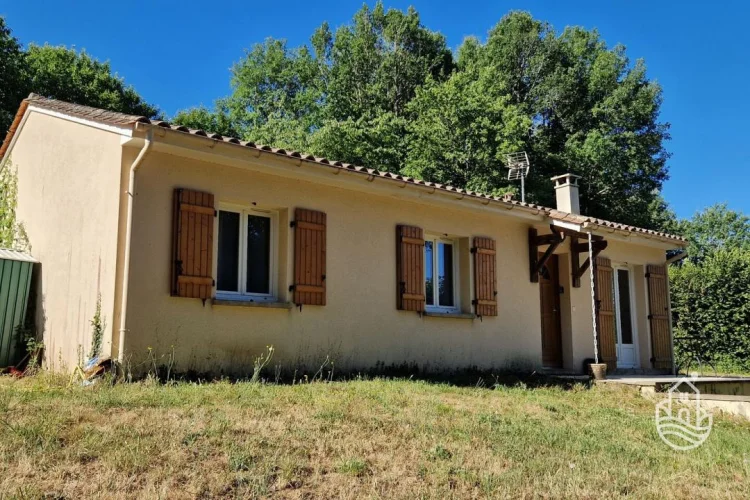 3 Bed Bungalow with Swimming Pool and Garden - Le Bugue photo 5