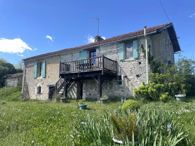 House in the Countryside Set in a Fabulous Position