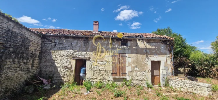 Little Farmhouse to Renovate photo 3