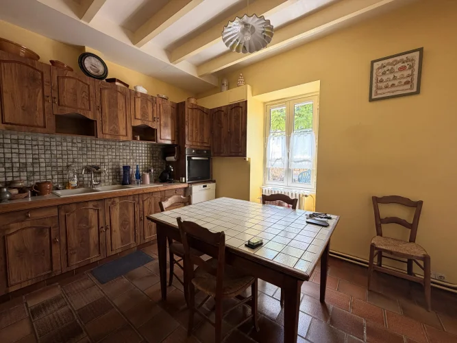 Spacious Single-Storey Family Home in a Peaceful Village Near Ruffec photo 5