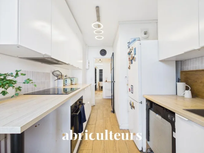 Two-Bedroom Apartment - Unobstructed View - Epc C - Balcony and Basement Storage - Near Chézine Vall photo 4