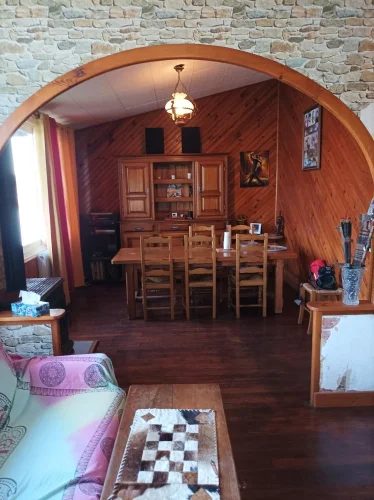 For Fishing Enthusiasts, a Lovely House by the River. photo 3