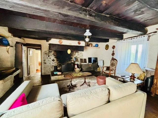 Stone House, 174 m², on 3.840 m² of Land photo 3