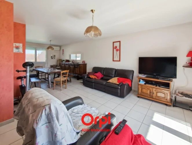 House for Sale photo 2