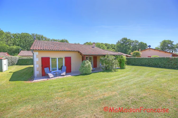 Immaculate 2bed/2bath Villa, Communal Swimming Pool Close to a 27 Hole Golf Course photo 2