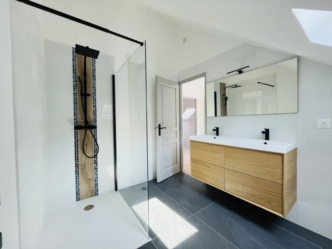 1930s House Fully Renovated photo 4