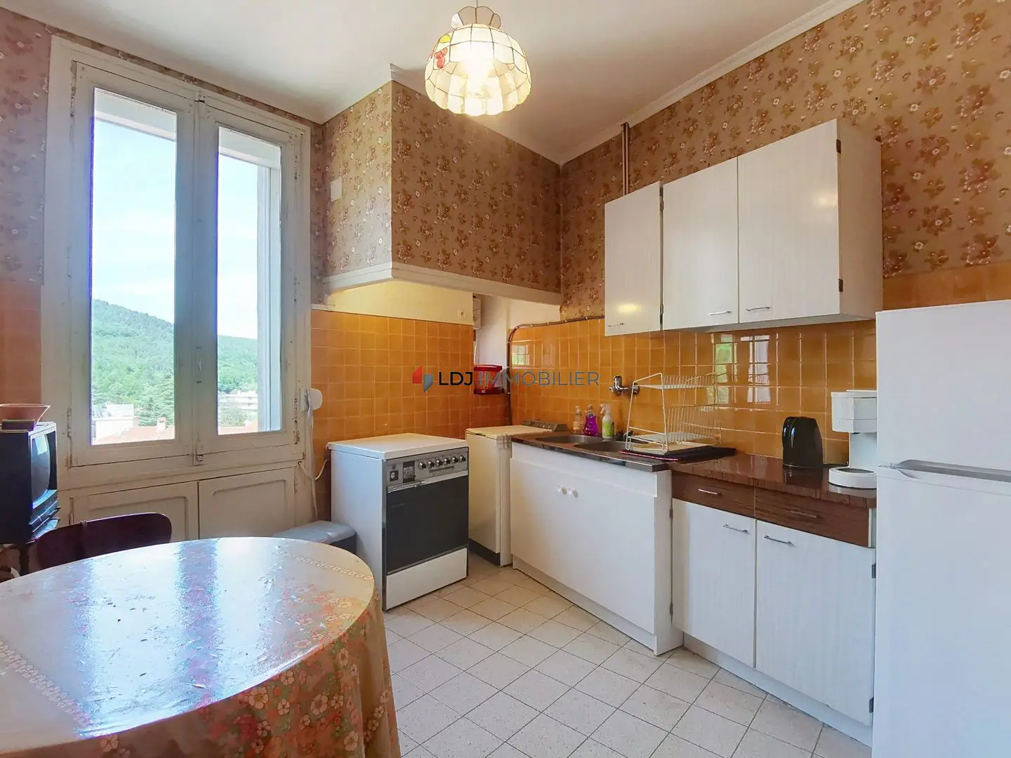 Apartment for sale in Vernet-les-Bains — 2 bedrooms, 73 m² photo 3