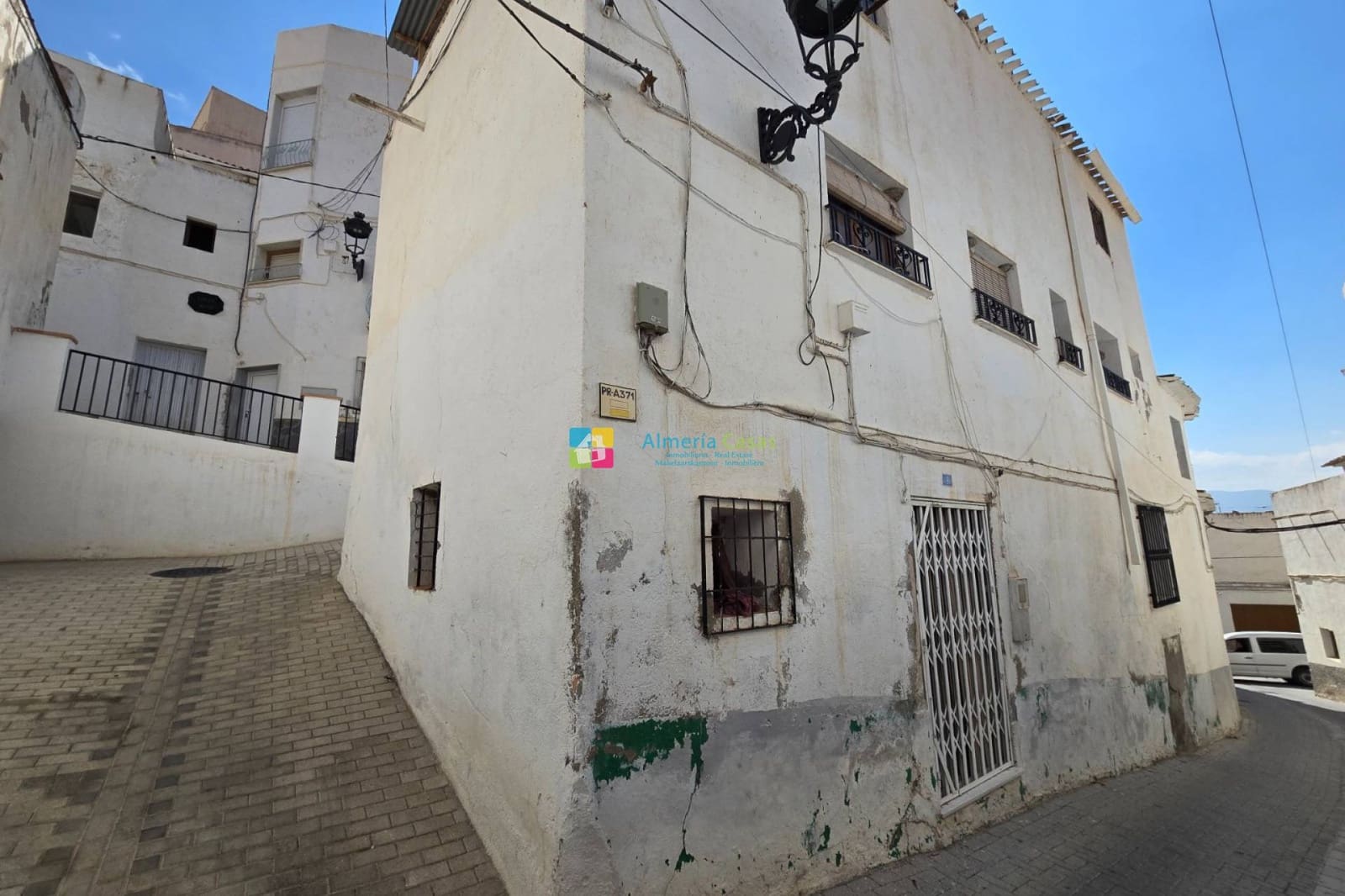 Townhouse for sale in Urrácal, Almería