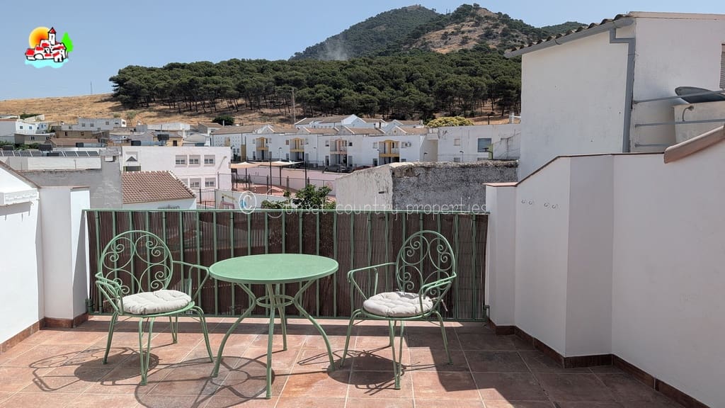 Townhouse for sale in Rute, Córdoba photo 2
