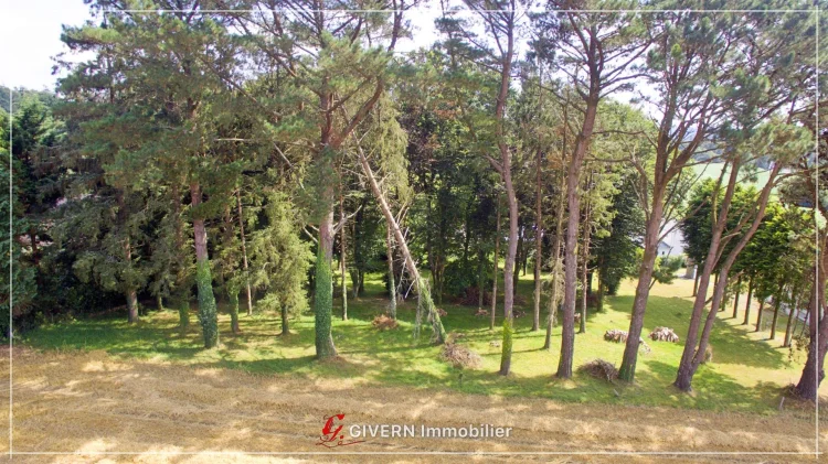 Large Family Home of 172m² in Lanvaudan - Rural Setting photo 4