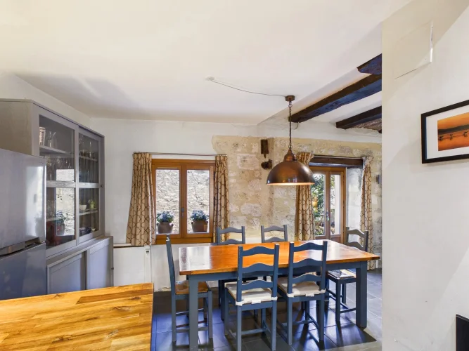 Beautifully Presented 3-Bedroom Medieval Home with Rare, Private Terrace in the Heart of Issigeac photo 5