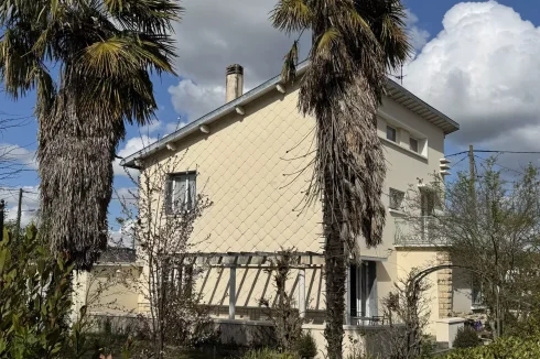 Townhouse Villa with Garden photo 2