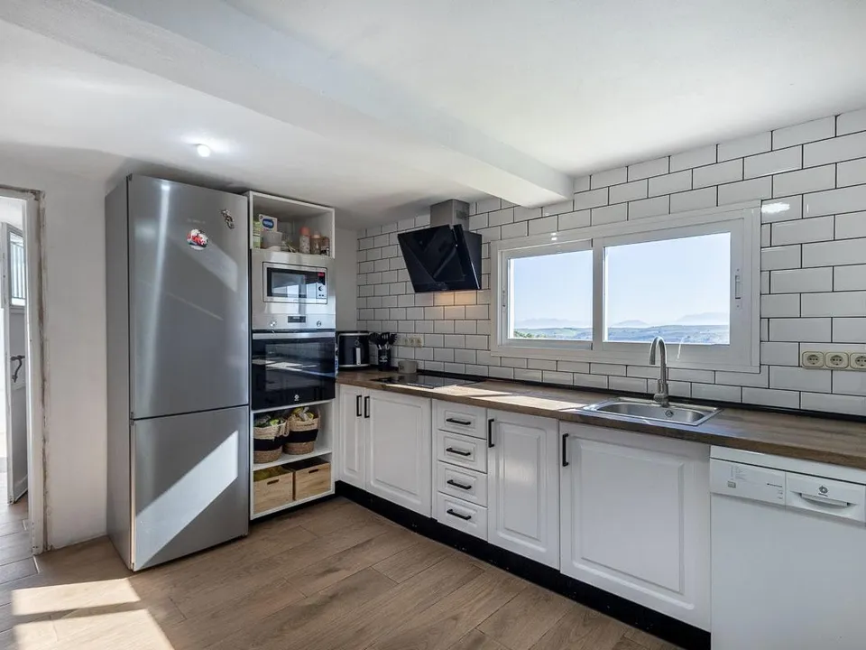 Granada Estate Agency photo 2