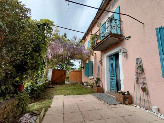Tarn/Averyon Border 4 Bedroom House with Pool photo 2