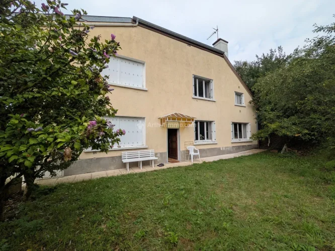 Family Home photo 3