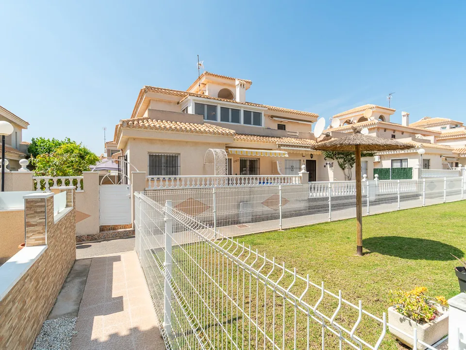 Casas Manuel