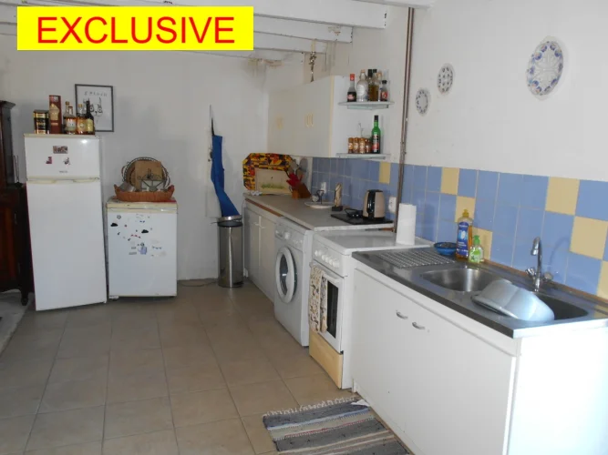 Lovely Opportunity in a Great Location with Views. Former Family Home Requiring Renovation, Including Complete Roof. a… photo 3