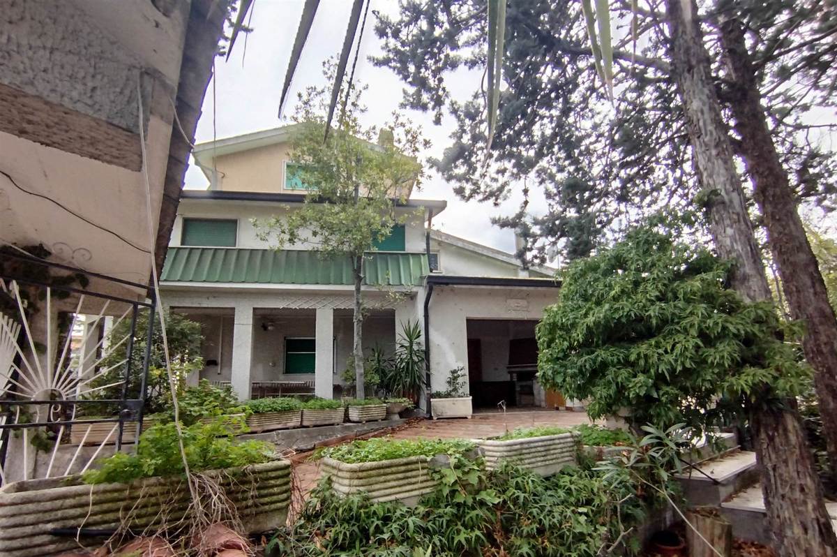 Property in Atessa photo 3