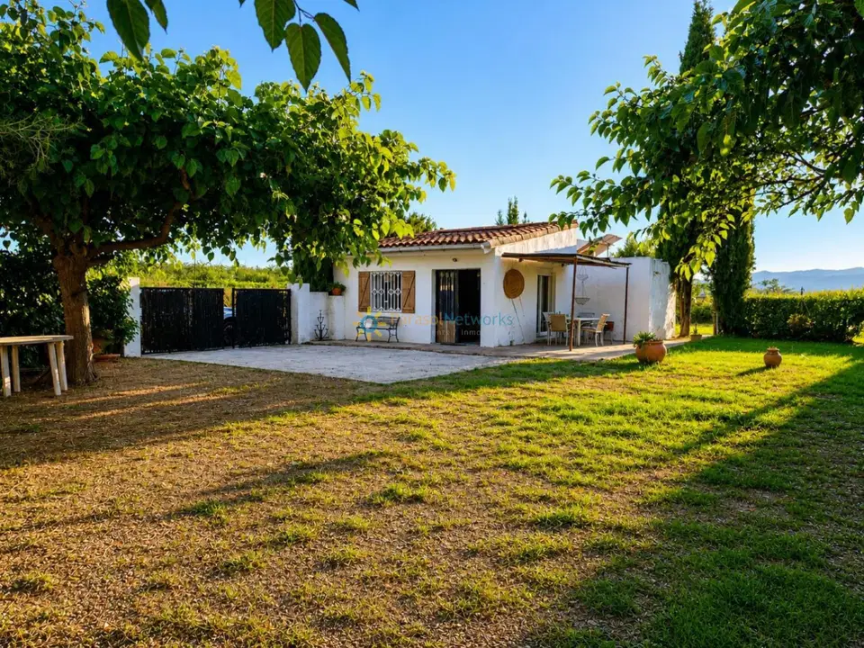 Parasol Networks Estate Agents/Inmobiliaria 