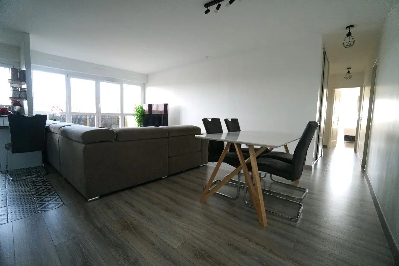 Apartment for sale in Sevran — 3 bedrooms, 81 m² photo 5