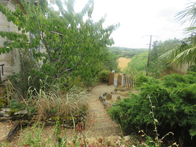 Stone House (107m²) (Land 1041m²) - Beautiful View, Secluded photo 3