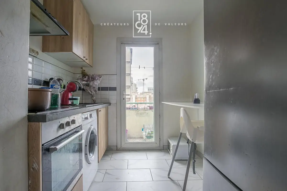 Apartment for sale in Marseille 3eme — 2 bedrooms, 51 m²