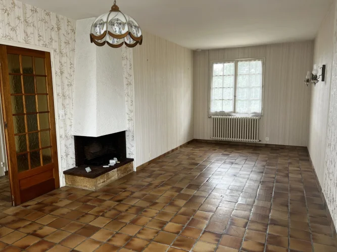 Detached Two-Bedroom Bungalow on the Outskirts of Bellac photo 3