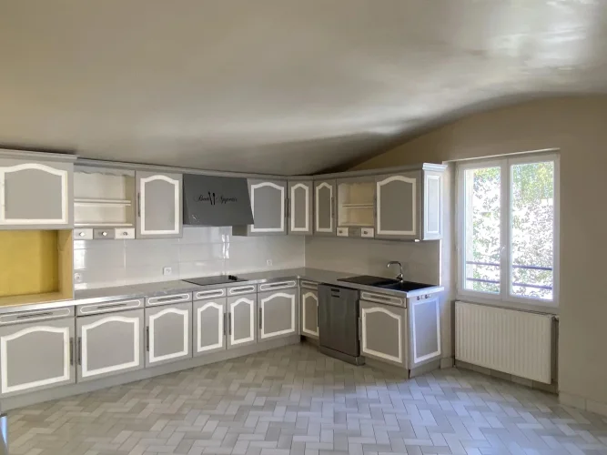 Charming Stone House in the Heart of Historic Penne-D'agenais with Stunning Basilica Views photo 2