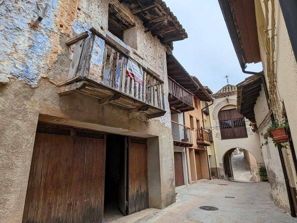 Townhouse for sale in Peñarroya de Tastavins, Teruel