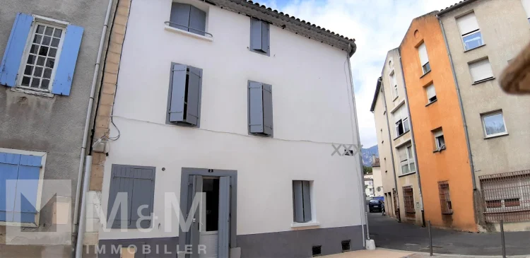 M&M Immobilier Presents: a Spacious 2-Sided Townho