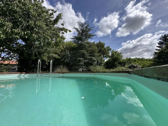Charming 4-Bedroom Home in a Small Hamlet photo 2
