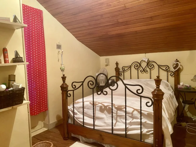 Charming Detached Village Property with Large Barn and 2,744 m² of Land photo 5