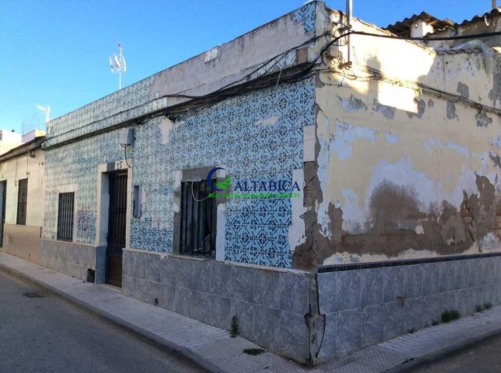 Villa for sale in Linares, Jaén